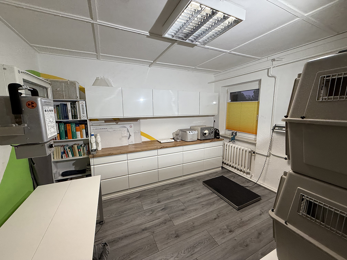 Praxis Behandlungsraum Tierarzt